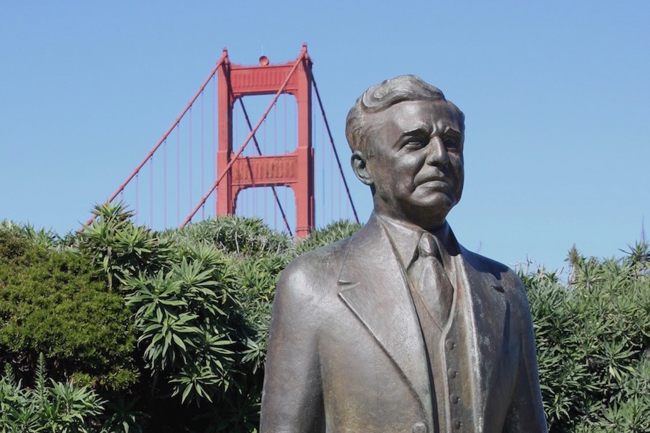 Strauss statue