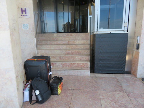 Hotel Faro entrance